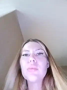 Lovers  Annn online show from December 22, 2025, 4:34 am