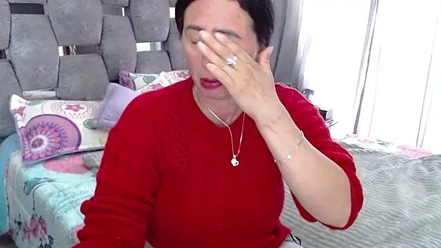 sara hott 1 online show from November 15, 2025, 8:35 pm