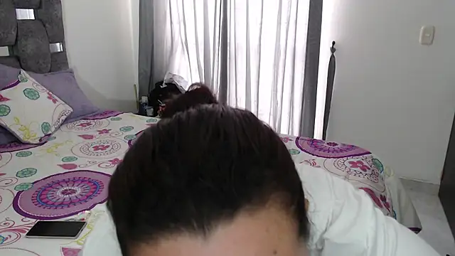 Snapshot of sara_hott_1 chatting on February 18, 2026, 2:35 pm sara hott 1 online show from February 18, 2026, 2:35 pm