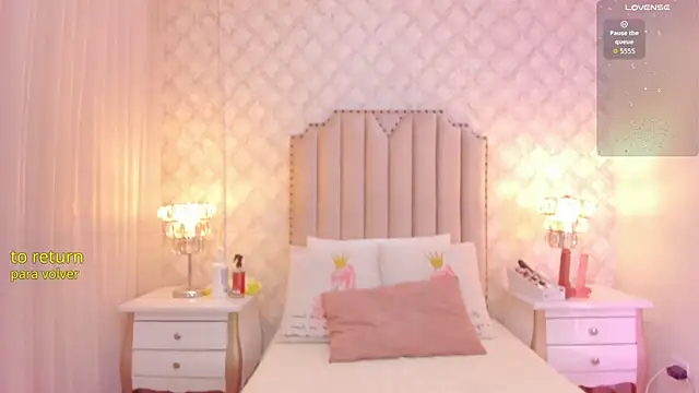 Pia Johnson  online show from March 22, 2026, 11:23 am