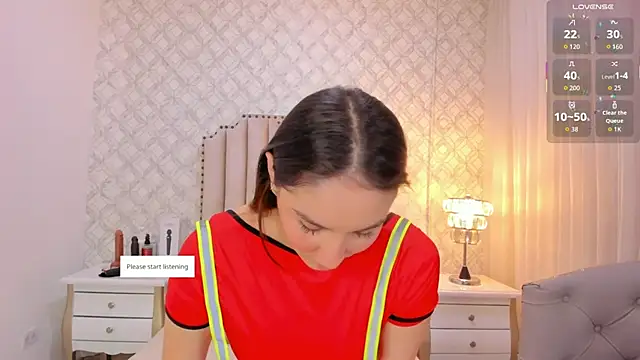 Pia Johnson  online show from January 14, 2026, 11:25 am