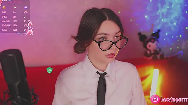 Snapshot of How2Meow chatting on October 10, 2025, 5:03 pm How2Meow online show from October 10, 2025, 5:03 pm