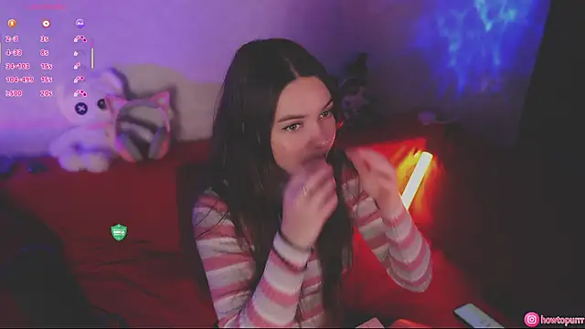 Snapshot of How2Meow chatting on October 20, 2025, 5:24 pm How2Meow online show from October 20, 2025, 5:24 pm