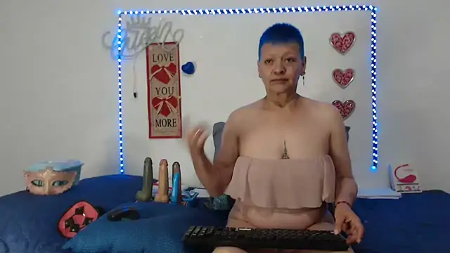 loquitaqueen011 online show from March 2, 2025, 6:13 pm