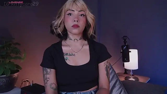 Snapshot of kitty_pruu chatting on February 28, 2025, 10:50 pm kitty pruu online show from February 28, 2025, 10:50 pm