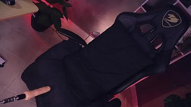 Snapshot of kitty_pruu chatting on September 14, 2025, 9:48 pm kitty pruu online show from September 14, 2025, 9:48 pm