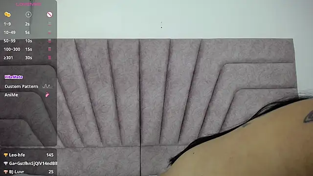 Jessica-Kraftt online show from March 14, 2025, 4:32 am