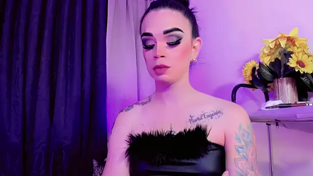 Snapshot of lesly_xx chatting on February 15, 2026, 7:51 am lesly xx online show from February 15, 2026, 7:51 am