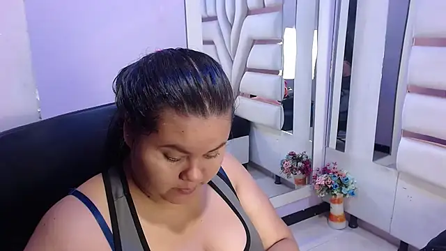 Snapshot of ValenTitis chatting on October 16, 2025, 8:28 pm ValenTitis online show from October 16, 2025, 8:28 pm