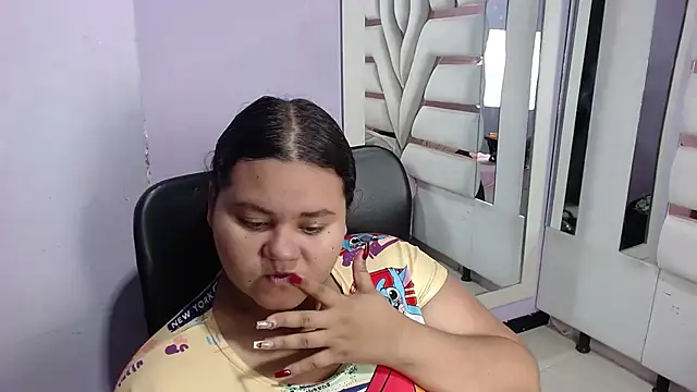 ValenTitis online show from November 14, 2025, 8:23 pm