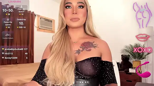 Lustrous Nathalie online show from January 25, 2025, 5:51 am