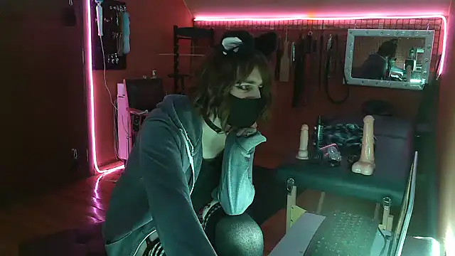 Snapshot of Ginny-the-bdsm-nympho chatting on January 9, 2025, 6:04 pm Ginny-the-bdsm-nympho online show from January 9, 2025, 6:04 pm