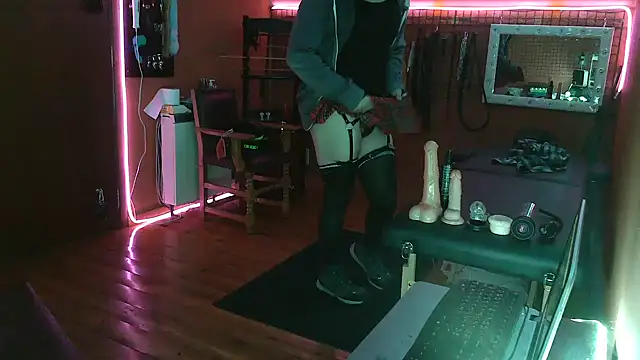 Snapshot of Ginny-the-bdsm-nympho chatting on February 2, 2025, 5:37 pm Ginny-the-bdsm-nympho online show from February 2, 2025, 5:37 pm