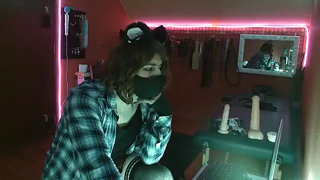 Snapshot of Ginny-the-bdsm-nympho chatting on February 20, 2025, 6:03 pm Ginny-the-bdsm-nympho online show from February 20, 2025, 6:03 pm