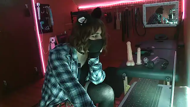 Snapshot of Ginny-the-bdsm-nympho chatting on December 12, 2024, 6:31 pm Ginny-the-bdsm-nympho online show from December 12, 2024, 6:31 pm