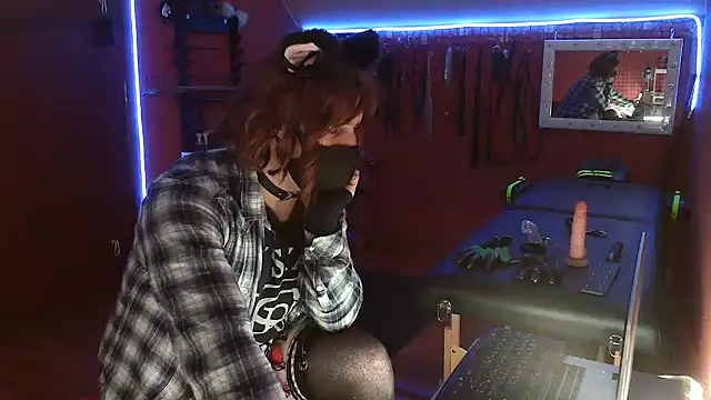 Snapshot of Ginny-the-bdsm-nympho chatting on October 2, 2025, 5:05 pm Ginny-the-bdsm-nympho online show from October 2, 2025, 5:05 pm