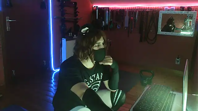 Ginny-the-bdsm-nympho online show from May 31, 2026, 5:08 pm