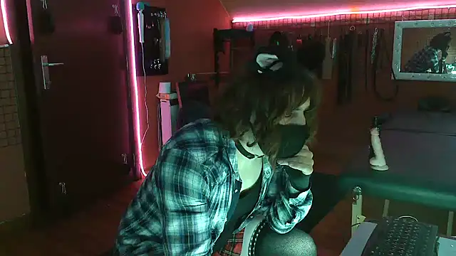 Snapshot of Ginny-the-bdsm-nympho chatting on February 24, 2025, 5:42 pm Ginny-the-bdsm-nympho online show from February 24, 2025, 5:42 pm