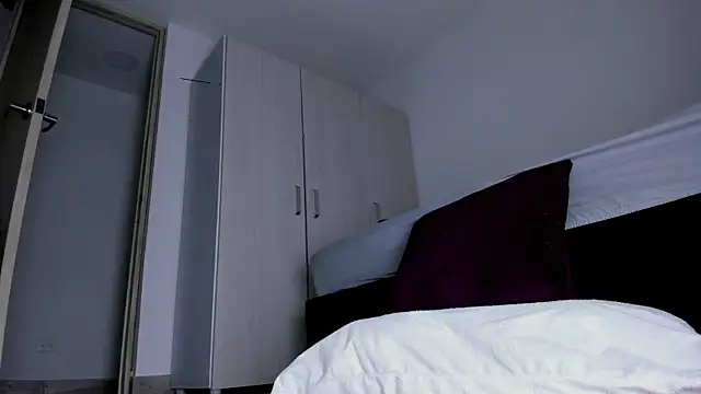 Snapshot of Skarleth69 chatting on September 26, 2025, 1:45 am Skarleth69 online show from September 26, 2025, 1:45 am