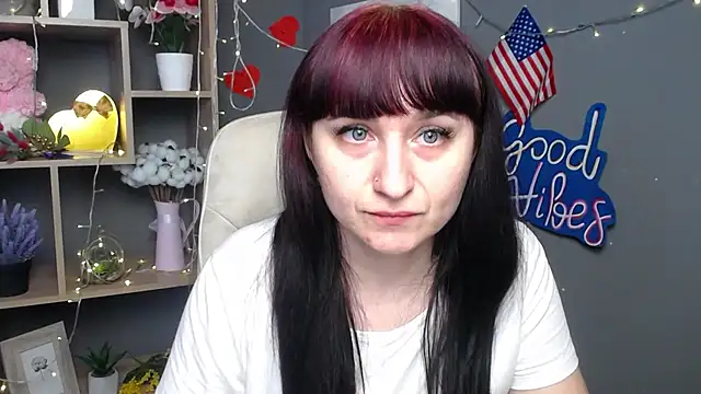 NinaFlawlees online show from July 9, 2026, 6:14 am