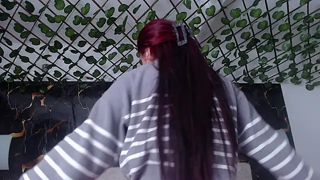 adriscute online show from April 17, 2026, 7:28 pm