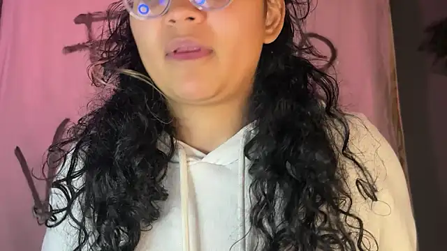 Snapshot of Hathorlove chatting on February 9, 2026, 12:19 am Hathorlove online show from February 9, 2026, 12:19 am