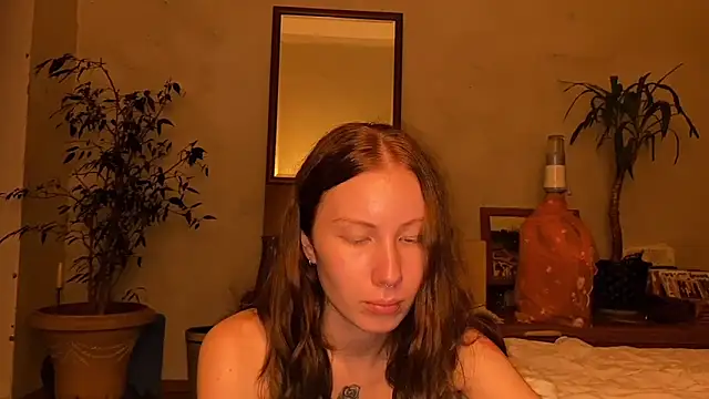 Snapshot of elfess chatting on September 17, 2025, 6:21 pm elfess online show from September 17, 2025, 6:21 pm