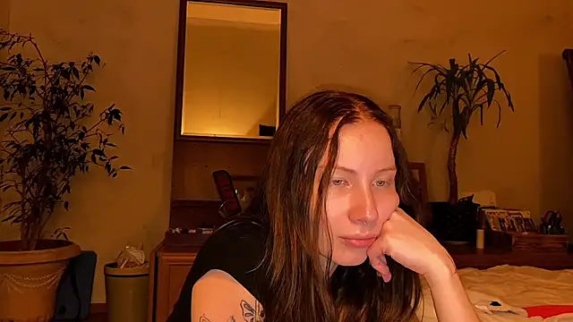 Snapshot of elfess chatting on October 7, 2025, 7:37 pm elfess online show from October 7, 2025, 7:37 pm