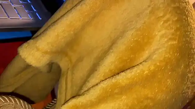 Snapshot of elfess chatting on October 21, 2025, 5:29 am elfess online show from October 21, 2025, 5:29 am