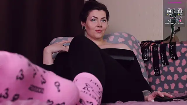 Luna Blake online show from December 28, 2024, 4:30 pm