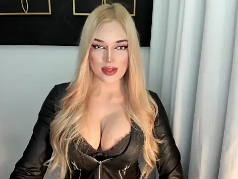 hotstellacumxxx online show from October 2, 2025, 2:42 pm