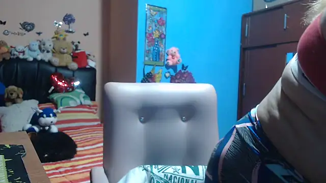 Snapshot of milfeddy_ chatting on March 18, 2025, 9:10 pm milfeddy online show from March 18, 2025, 9:10 pm