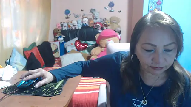 Snapshot of milfeddy_ chatting on October 26, 2025, 8:31 pm milfeddy online show from October 26, 2025, 8:31 pm