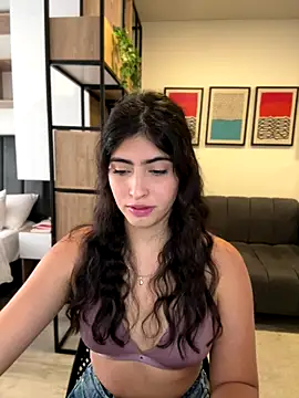 Snapshot of Gaby_zahir_ chatting on October 17, 2025, 3:36 pm Gaby zahir  online show from October 17, 2025, 3:36 pm