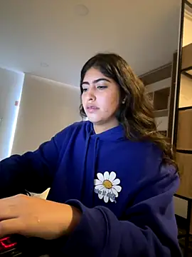 Snapshot of Gaby_zahir_ chatting on October 22, 2025, 12:37 pm Gaby zahir  online show from October 22, 2025, 12:37 pm