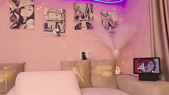 NaomiBlack35 online show from January 10, 2026, 7:31 pm