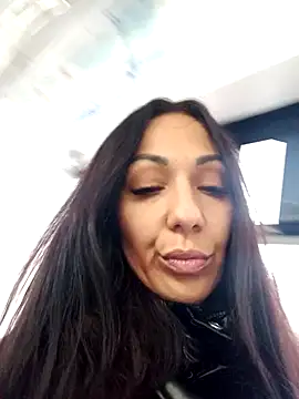 LeticiaWoods online show from December 20, 2024, 9:43 am