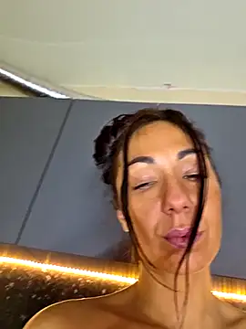 Snapshot of LeticiaWoods chatting on September 26, 2025, 9:27 am LeticiaWoods online show from September 26, 2025, 9:27 am