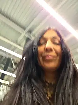 LeticiaWoods online show from January 18, 2026, 11:57 am