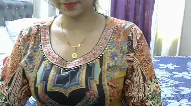 cutebengaligirl online show from January 29, 2025, 8:29 am