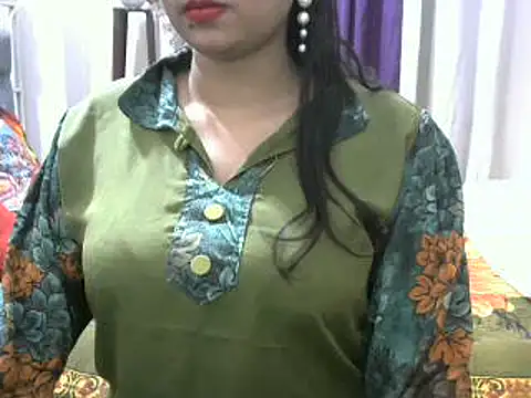 cutebengaligirl online show from January 19, 2025, 5:28 pm