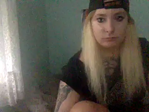 Snapshot of alexabunni chatting on October 8, 2025, 1:23 pm alexabunni online show from October 8, 2025, 1:23 pm