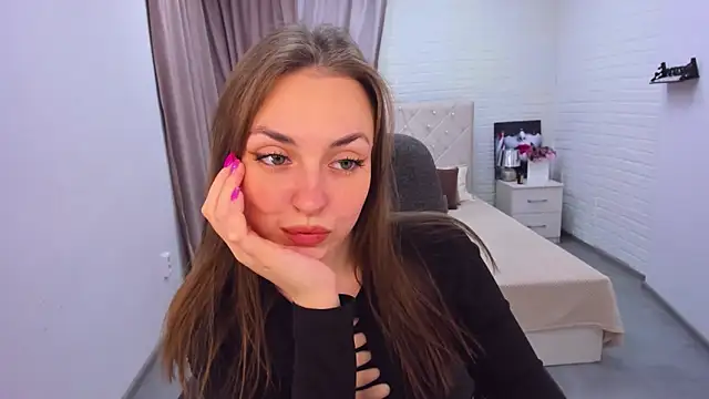 JessicaNickson online show from January 8, 2025, 9:32 am