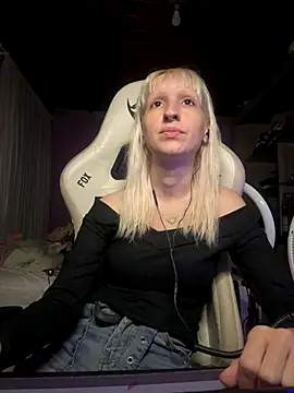 Snapshot of bunnydark00 chatting on November 7, 2025, 2:38 am bunnydark00 online show from November 7, 2025, 2:38 am