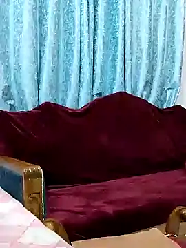 Queen Dolly online show from December 25, 2024, 5:58 pm