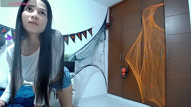 Snapshot of kimberlyshantal chatting on October 17, 2025, 10:33 pm kimberlyshantal online show from October 17, 2025, 10:33 pm