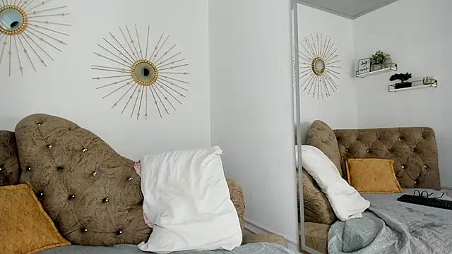 Snapshot of Naughty__Mom chatting on March 2, 2025, 6:13 pm Naughty Mom online show from March 2, 2025, 6:13 pm