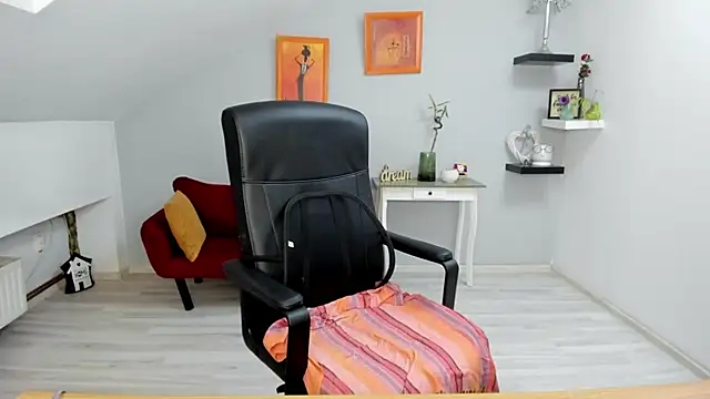 Snapshot of LollaGirl chatting on September 22, 2025, 3:23 am LollaGirl online show from September 22, 2025, 3:23 am