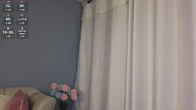 Snapshot of BrookeMiller chatting on October 15, 2025, 10:40 pm BrookeMiller online show from October 15, 2025, 10:40 pm