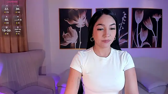 RossieRhoades online show from October 18, 2025, 12:07 pm